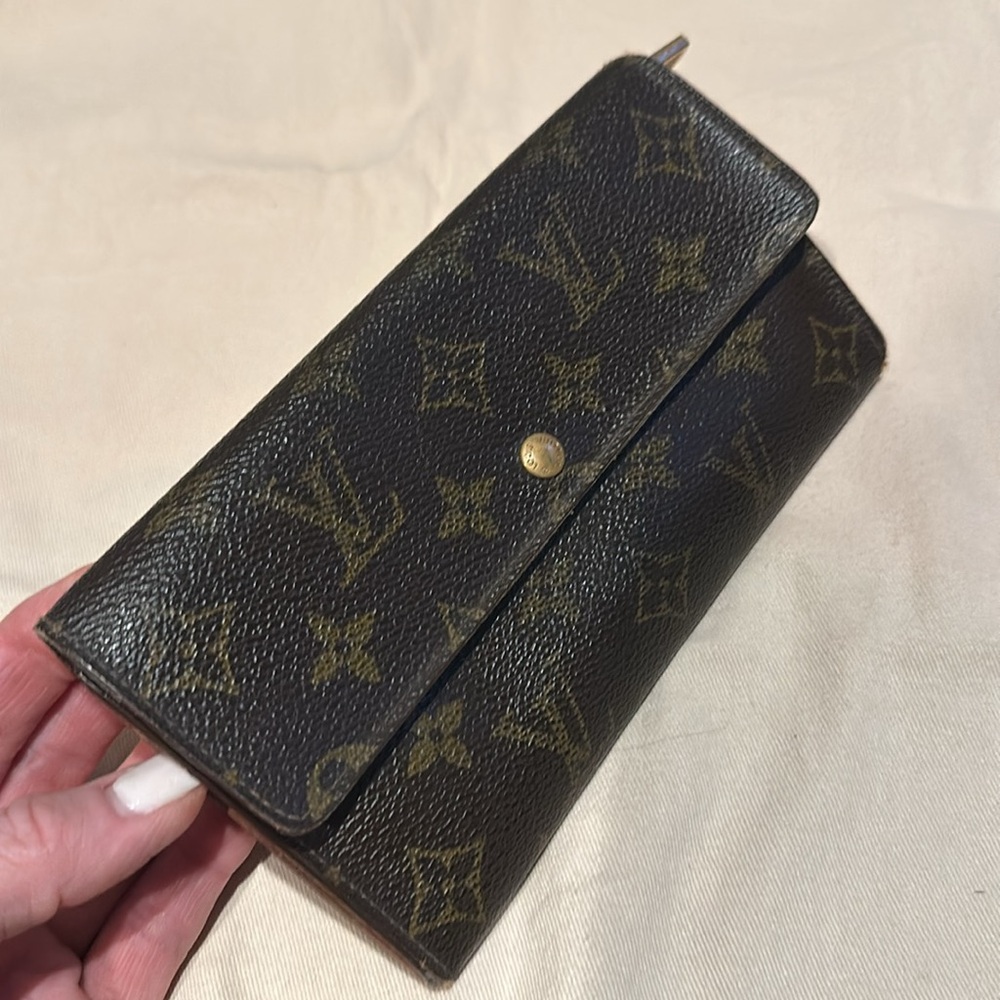 Louis Vuitton Pochette Porte Monnaie Wallet